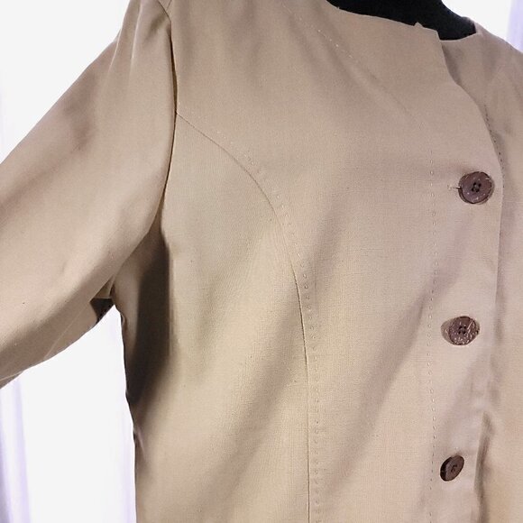 TravelSmith Women's 4 Button Tan Jacket Size L - Picture 5 of 11